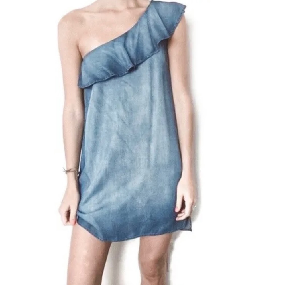 Cloth & Stone One Shoulder Ruffle Denim Dr…